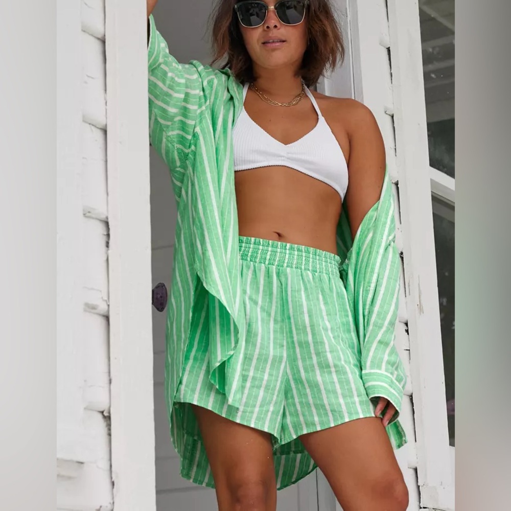 NWT Aerie Linen Blend High Waisted Short Celebrity Green